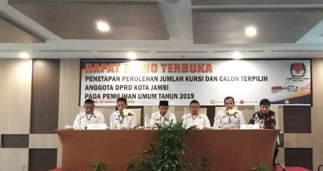 Rapat Pleno Terbuka Penetapan Perolehan Jumlah Kursi dan Calon Terpilih Anggota DPRD Kota Jambi pada Pelit 2019. 