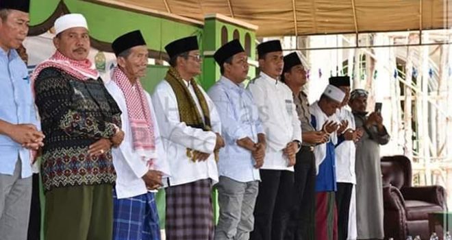 Bupati Tanjabtim Hadiri Pengajian Dzikir Suluk di Rantau Rasau.