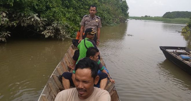 Proses pencarian Warga Berbak Tanjabtim Hilang Tenggelam di Sungai.