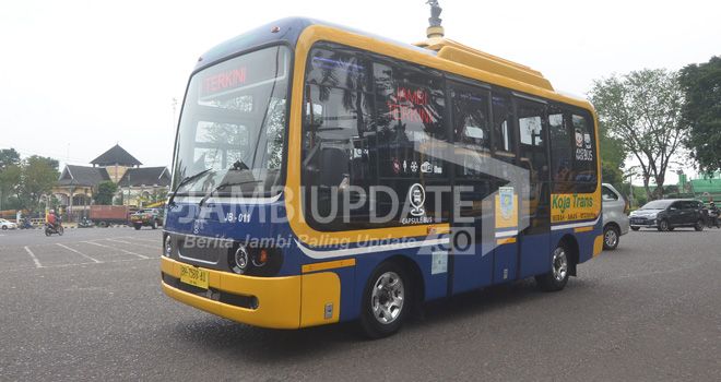 Capsule Bus Trans Koja resmi beroperasi sejak Senin kemarin (28/10).