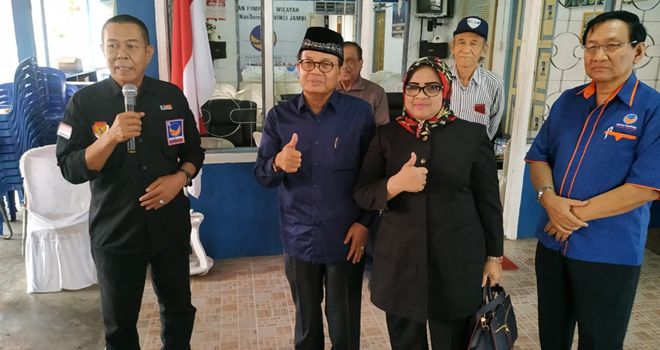 Kepada awak media, Fachrori mengaku sudah berkoordinasi dengan Agus Roni sebelum datang berkunjung. Hanya saja Agus Roni lagi bersama pengurus DPP NasDem.