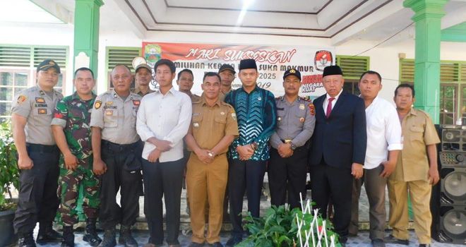 Ketua DPRD Muaro Jambi Tinjau Pilkades Serentak di Suka Makmur.