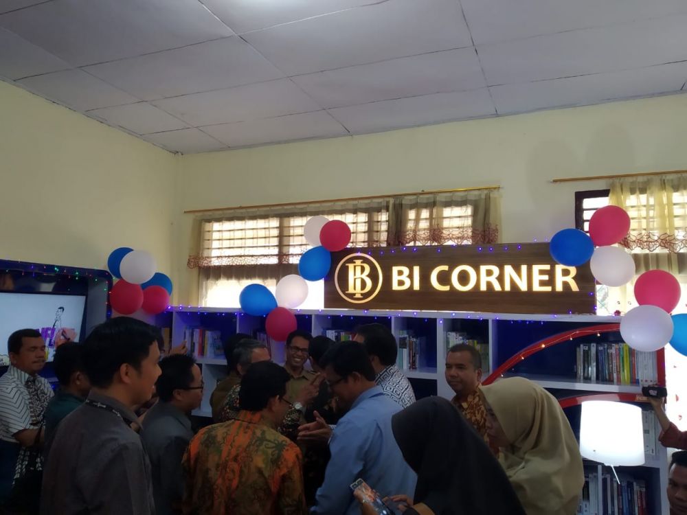 BI Corner yang ke-16 diresmikan di kampus IAIN Kerinci, diresmikan oleh Kepala Kantor BI Provinsi Jambi, Bayu Martanto bersama Rektor IAIN Kerinci DR. Y. Sonafist