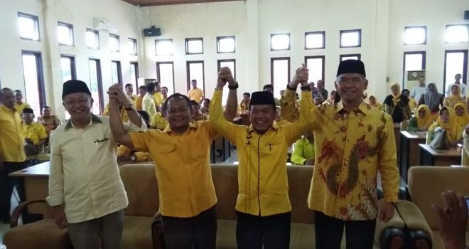 Tiga kepala daerah yang bakal maju di Pilgub Jambi yakni Walikota Jambi Sy Fasha, Bupati Merangin Al Haris dan Bupati Sarolangun Cek Endra, tampak hadir pada kesempatan itu.