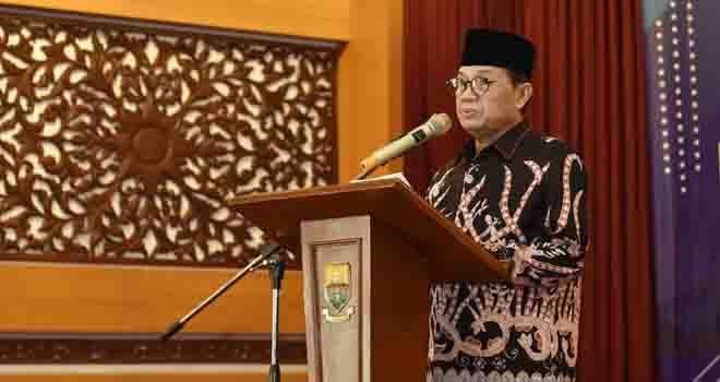  Fachrori pada Pelantikan Pengurus Himpunan Insan Pers Seluruh Indonesia (HIPSI) Provinsi Jambi 2019-2024, di Auditorium Rumah Dinas Gubernur Jambi, Sabtu (30/11).