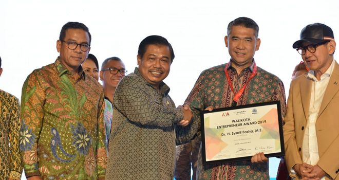 Philip Kotler Center for ASEAN Marketing Nobatkan Fasha Wali Kota Enterpreneur 2019.