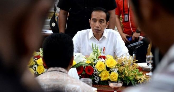 Presiden Jokowi menolak tegas wacana perpanjangan masa jabatan presiden jadi tiga periode. 