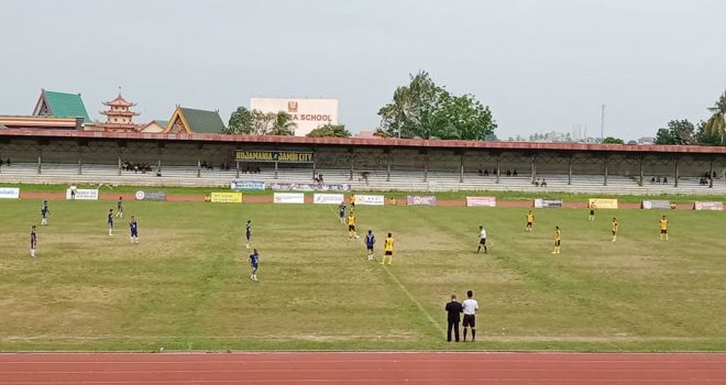 Pertandingan lanjutan turnamen Gubernur Cup 2020 di stadion Tri Lomba Juang sore ini (17/1), mempertemukan PS Merangin kontra PS Muaro Jambi.