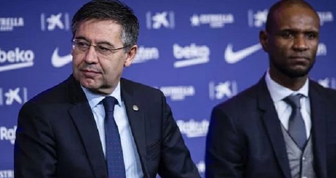 Presiden Barcelona, Josep Maria Bartomeu dan Direktur Olahraga, Eric Abidal.

 

