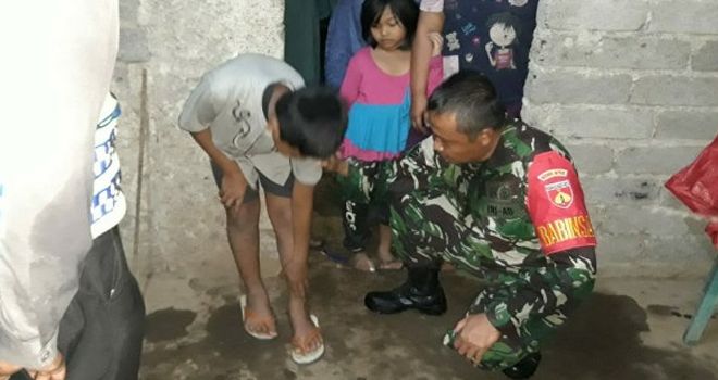 Seorang pria berinisial RS, 23, ditangkap polisi karena diduga melakukan pelecehan seksual terhadap sembilan orang pelajar, Jumat (7/2).