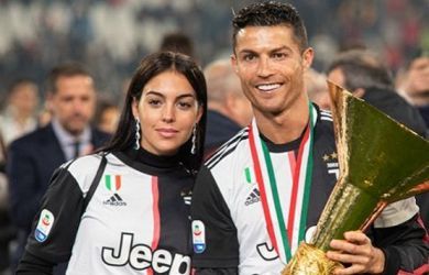 Georgina Rodriguez bersama kekasihnya, Cristiano Ronaldo.