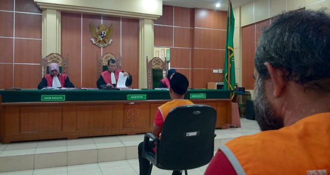 Terdakwa kurir narkoba menjalani sidang tuntutan, ketiga tersangka dituntut dengan hukuman mati oleh JPU Kejaksaan Tinggi Jambi.
