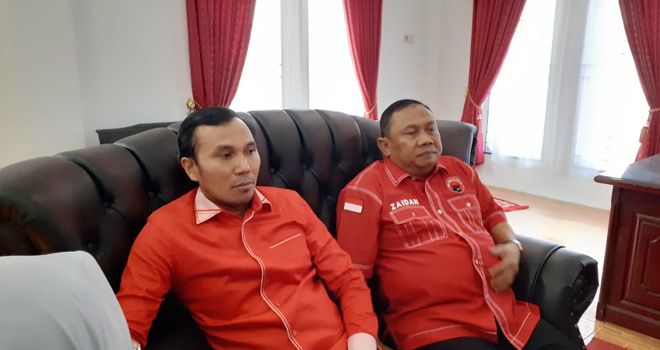  Ketua DPD PDI Perjuangan Provinsi Jambi, Edi Purwanto ketika dijumpai disela-sela uji kelayakan Pilgub Jambi, Jumat (21/02).