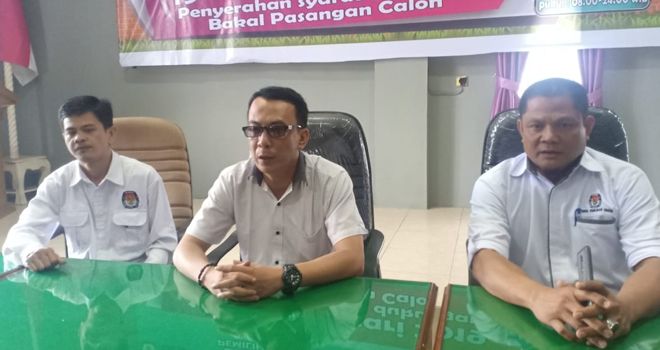 Komisi Pemilihan Umum (KPU) Kabupaten Batanghari menyatakan tidak ada kontestan dari jalur perseorangan pada pilkada Batanghari tahun 2020. Senin (24/02).