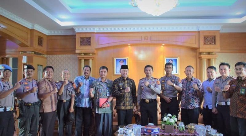 Pertemuan Antara Kapolres dan Bupati Tebo Bahas Keamanan dan Ketertiban Masyarakat.


