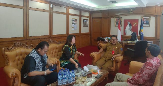 Ketua DPRD Provinsi Jambi Edi Purwanto menemui Direktur Jenderal Otonomi Daerah Kementerian Dalam Negeri (Otda Kemendagri) siang tadi (10/3/2020).