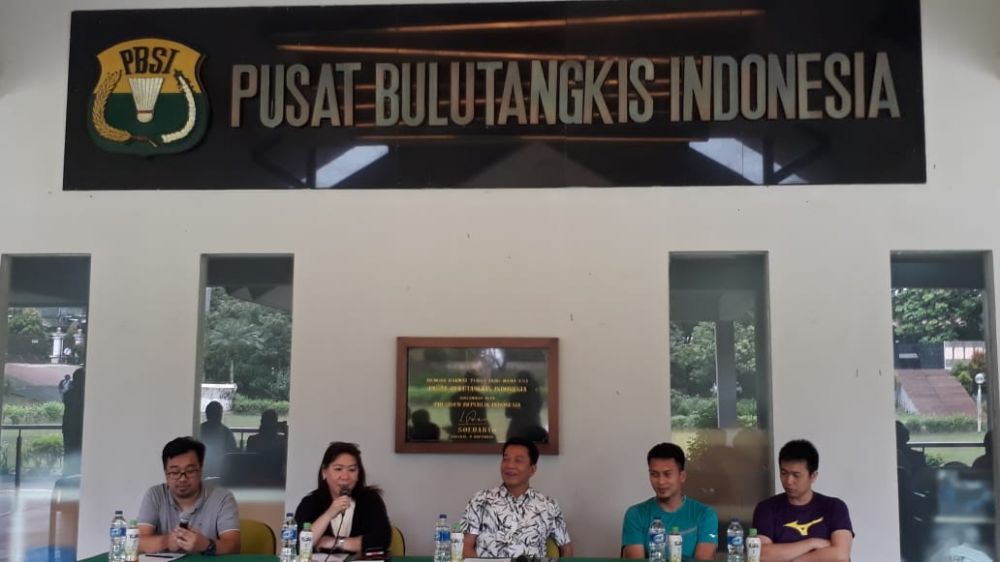 Tim Bulutangkis Indonesia memastikan diri tetap berangkat ke kejuaraan All England 2020 di tengah merebaknya virus Corona atau Covid-19. 