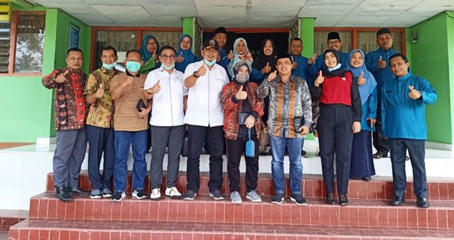 Komisi IV DPRD Provinsi Jambi melakukan kunjungan kerja ke SMK PP Lubuk Ruso, Kecamatan Pemayung, Kabupeten Batanghari, Jumat (20/3) lalu. 