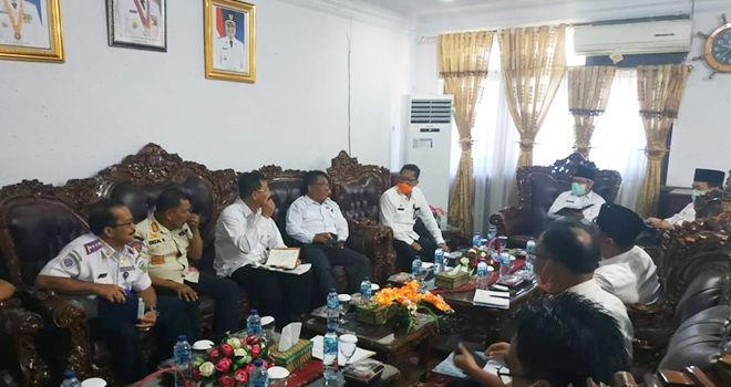 Pertemuan dua unsur pimpinan daerah yang digelar di ruang kerja Wakil Bupati Kerinci, Ami Taher, Rabu (1/4).