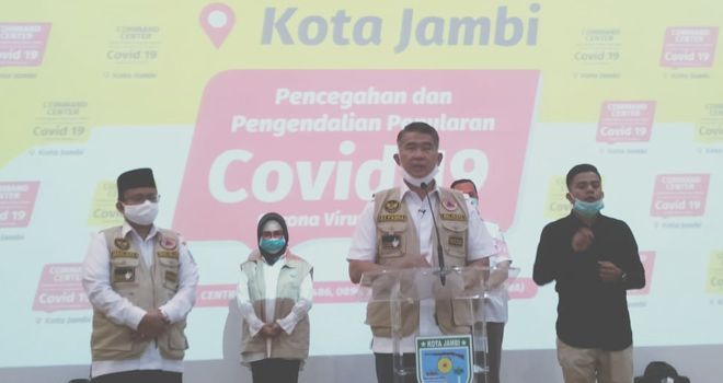 Walikota Jambi Sy Fasha saat jumpa pers.