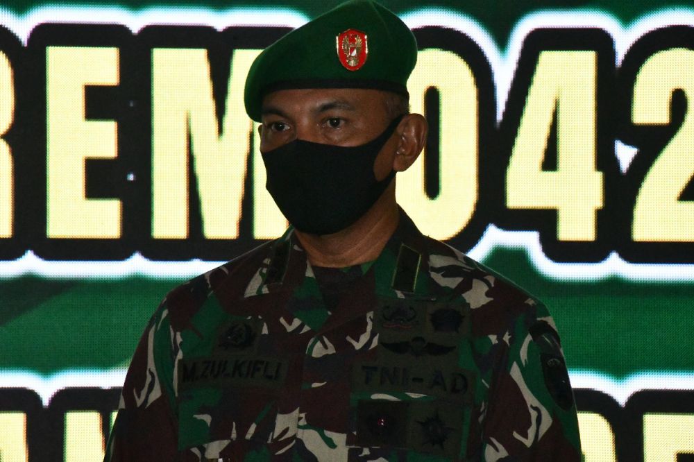 Kolonel Kav M. Zulkifli.