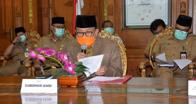 Gubernur Jambi, Fachrori Umar.