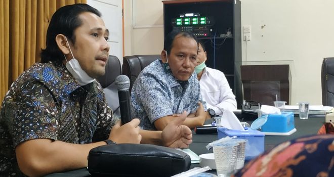 M. Syukur melakukan dengar pendapat dengan Komisi Pemilihan Umum (KPU) Provinsi Jambi, Kamis (4/6)