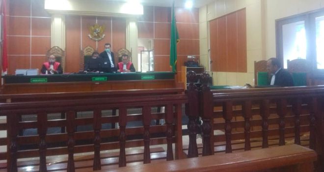 Sidang secara daring kasus korupsi PLTMH Sarolangun di Pengadilan Negeri Tipikor Jambi.

