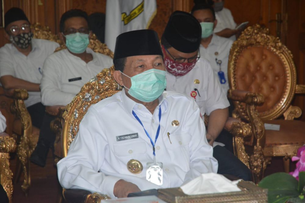 Gubernur Jambi Fachrori Umar
