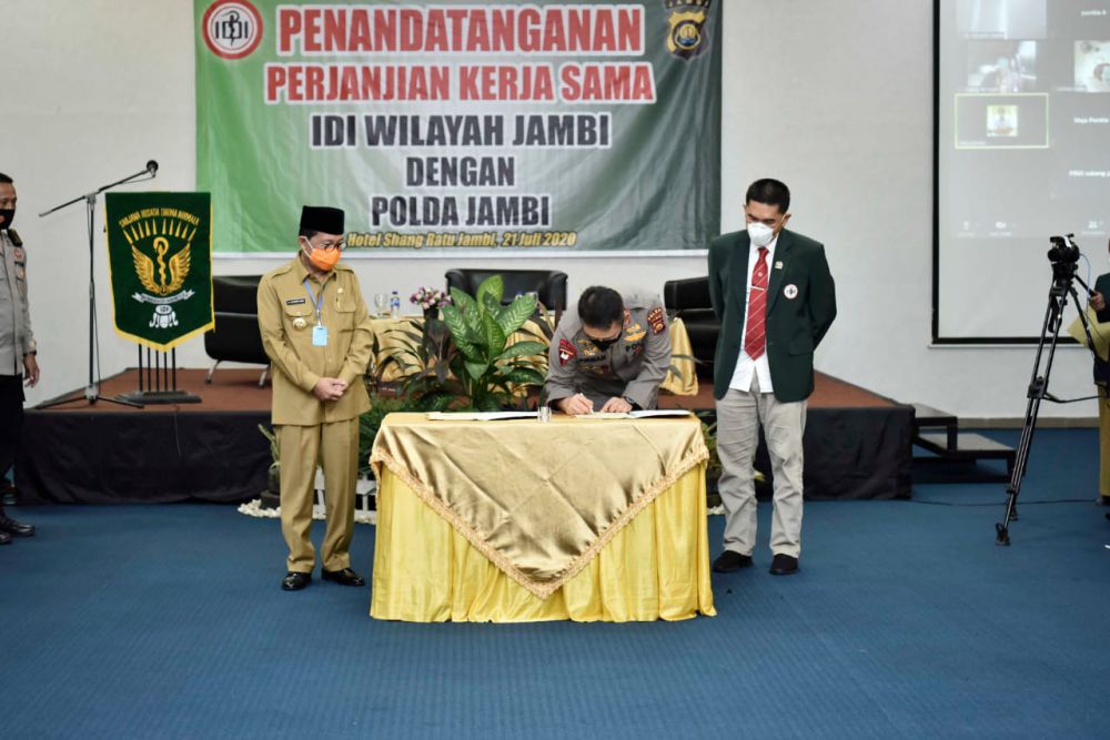 Gubernur Apresiasi Perjanjian Kerjasama IDI dan Polda Jambi di Bidang Pelayanan Kesehatan