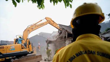 125 Lapak Pasar Tradisional Dibongkar