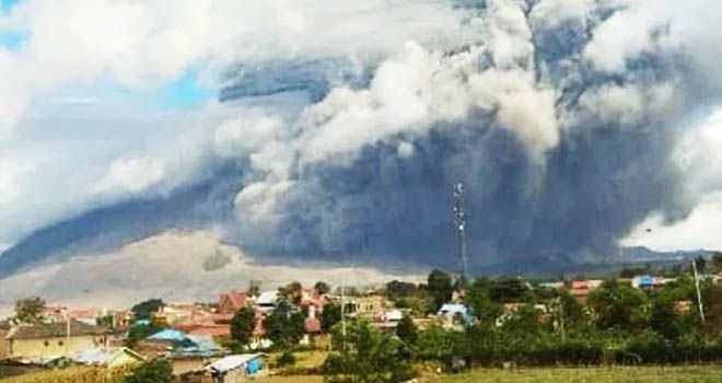 Sinabung Batuk Lagi