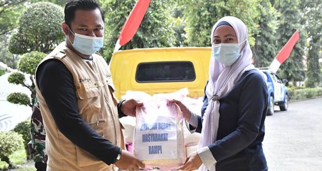 Panen Berlimpah, Warga Rampi Sumbang 1,2 Ton Beras untuk Korban Banjir Bandang