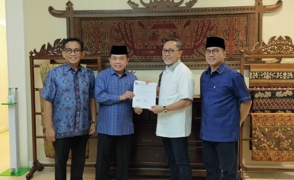 Partai Amanat Nasional (PAN) resmi melabuhkan dukungan kepada pasangan Al Haris-Abdullah Sani pada kontestasi politik Pilgub Jambi.
