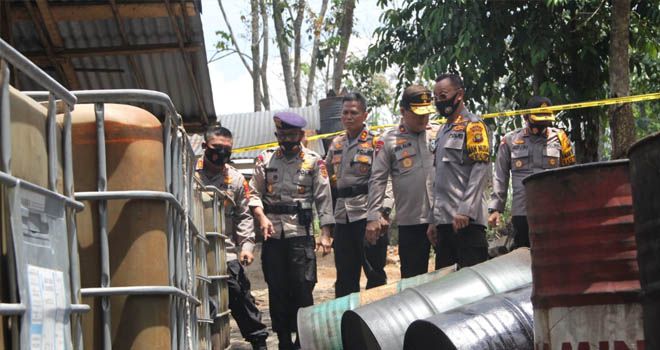 Nah, Tim Gabungan Polda Jambi Tinjau Pengolahan Minyak di Batanghari