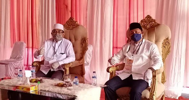 Berangkat ke KPU Tanjabbar, UAS - Hairan Gunakan Baju Serba Putih