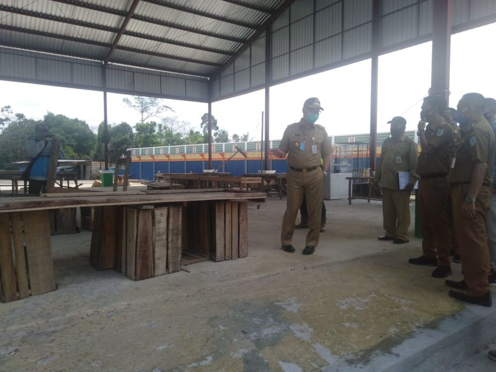 Walikota Jambi Sy Fasha Meninjau Pasar Induk Talang Gulo, kemarin (7/9), Fasha melihat langsung semrawutnya Pasar Induk.