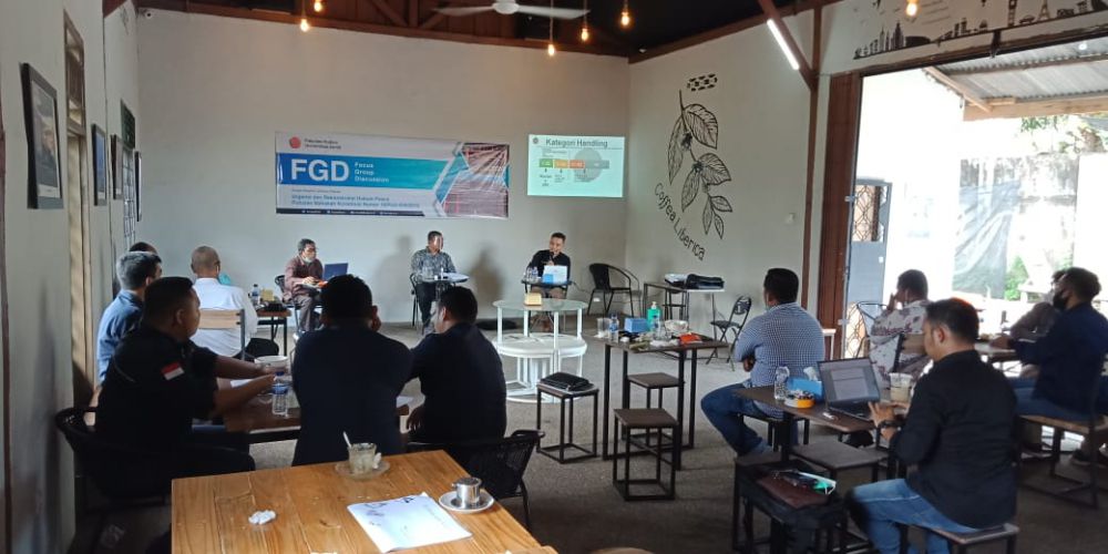 Pusat Kajian Hukum Bisnis Labor FH Unja Gelar FGD Terkait Parete Eksekusi dan Jaminan Fidusia