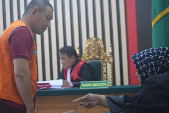 Sidang kasus narkoba Acai pada tahun 2019 lalu. Terjerat kasus yang sama saat ini Acai terancam 7 tahun penjara.