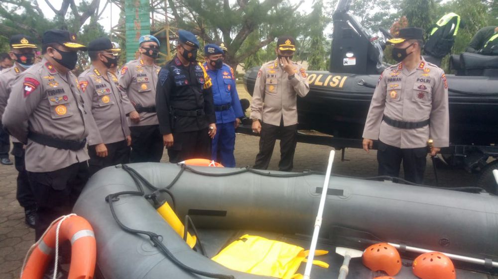 Kapolda Jambi Pimpin apel siaga bencana.