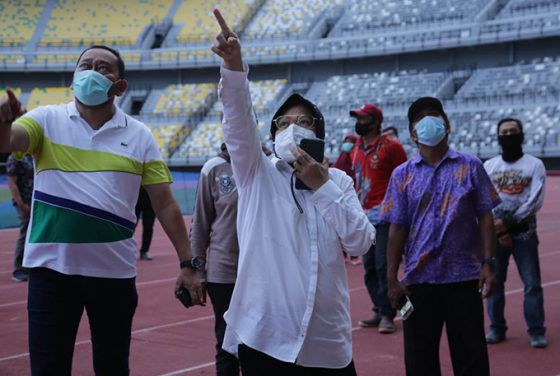 Tri Rismaharini resmi menjabat sebagai menteri sosial menggantikan Juliari Batubara.