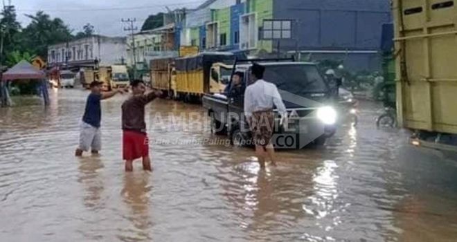 Jalan Lintas Jambi-Muaro Bulian Sudah Menyusut.