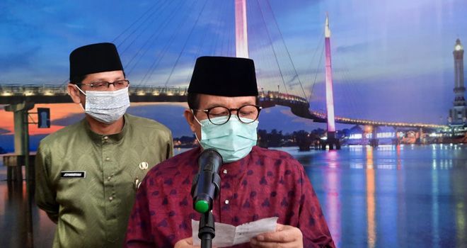 Gubernur Jambi Fachrori Umar