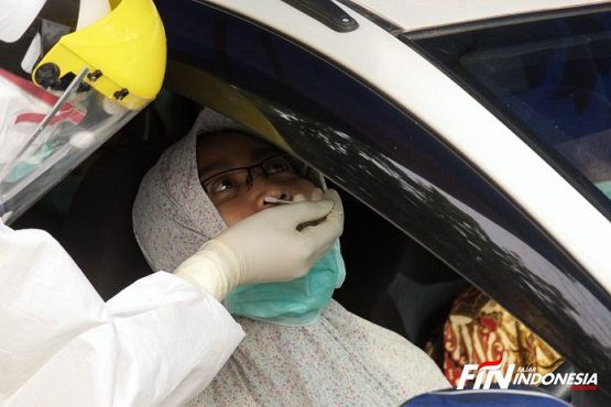 Ilustrasi tes PCR. (FOTO: FAJAR INDONESIA NETOWRK)