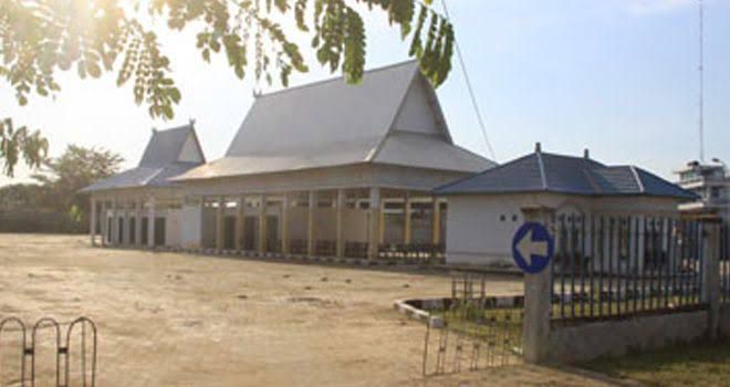 Terminal Sijenjang Jambi.