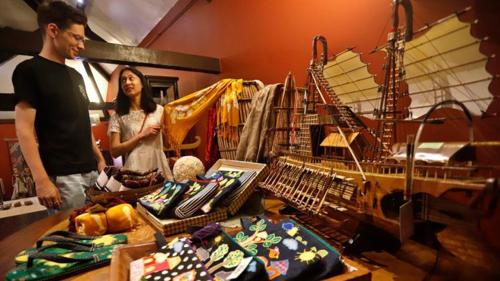 Para pelaku UMKM di masa pandemi saat ini senantiasa berjuang agar terus dapat bertahan demi melangsungkan dan meningkatkan produk-produk bisnis penjualan mereka.(dok.Kementerian Koperasi dan UKM)