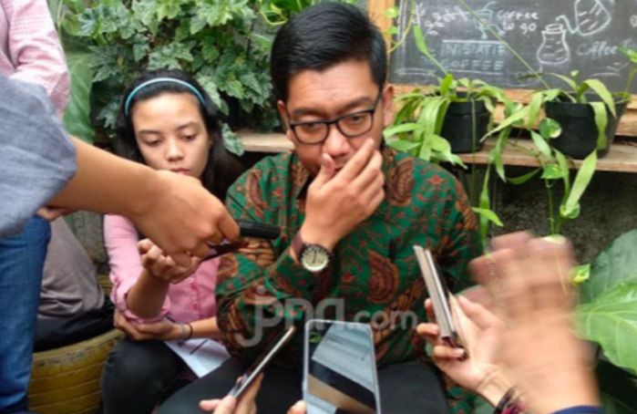 Koordinator Indonesia Corruption Watch atau ICW Kurnia Ramadhana. 