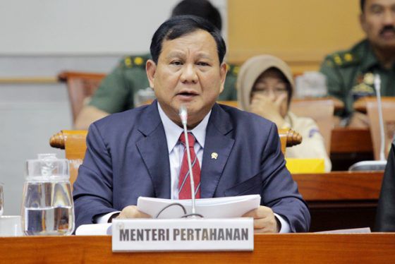 Menteri Pertahanan (Menhan) Prabowo Subianto akan memberikan beasiswa penuh bagi anak-anak para awak kapal selam KRI Nanggala-402.
