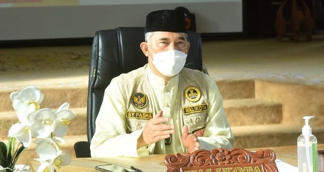 Walikota Jambi, Syarif Fasha saat menjadi narasumber tingkat Nasional secara virtual mengenani penanganan Covid-19 di Kota Jambi, kemarin (9/5).

