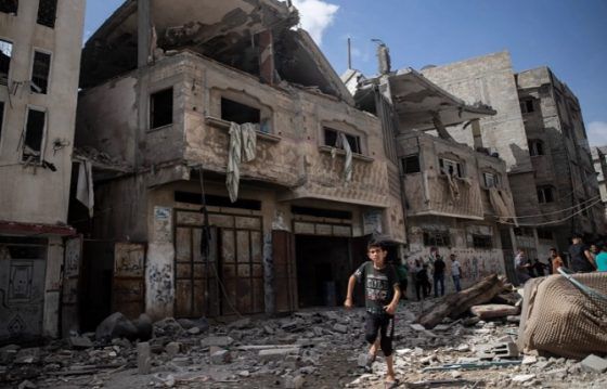 Ilustrasi bangunan yang hancur di Gaza City setelah dibombardir oleh pasukan Israel.